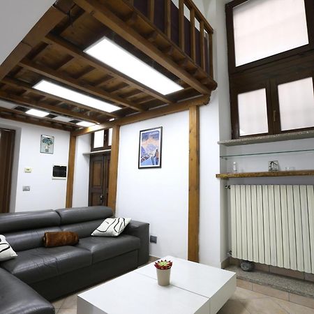 Loft Piazza Cavour Верчеллі Екстер'єр фото