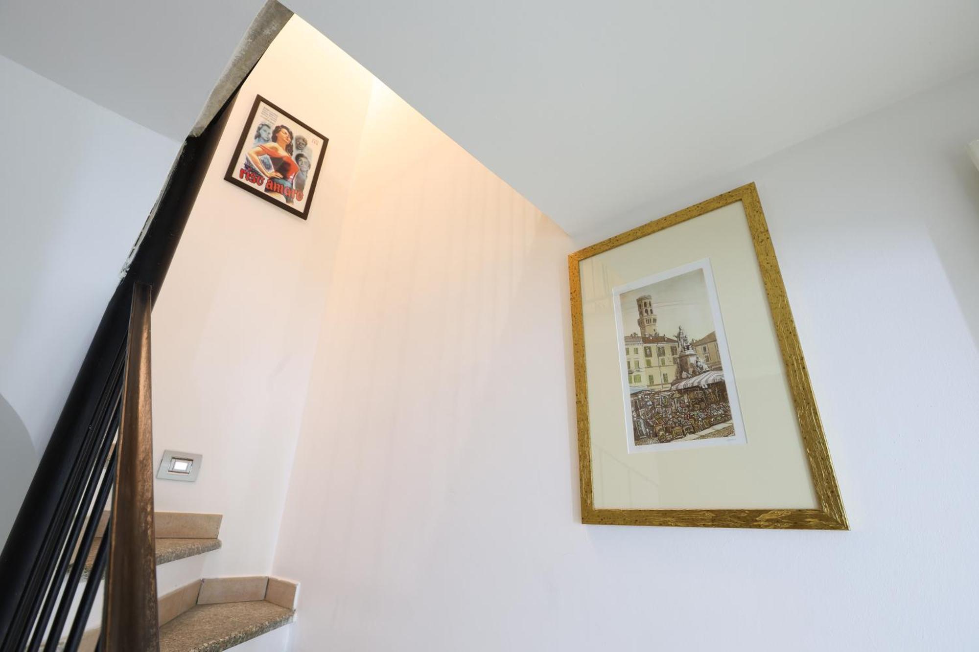 Loft Piazza Cavour Верчеллі Екстер'єр фото
